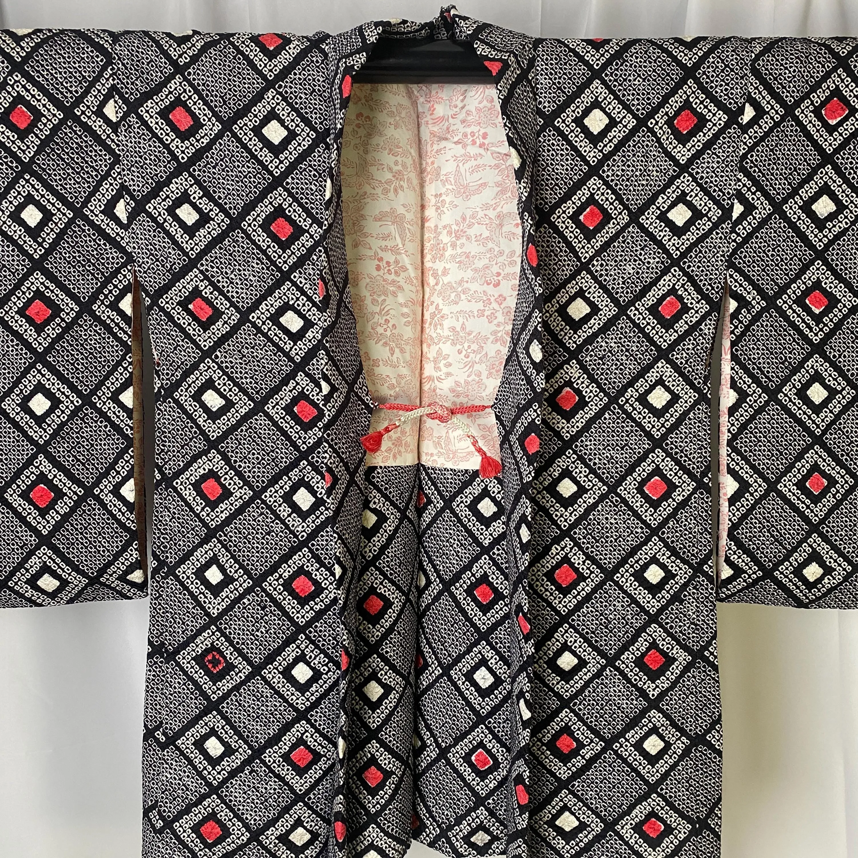 Black Shibori Haori, Japanese Kimono, Geometric, Square, Traditional, Cardigan, Women's Jacket, Silk Long outer, Casual Layer, Versatile-K
